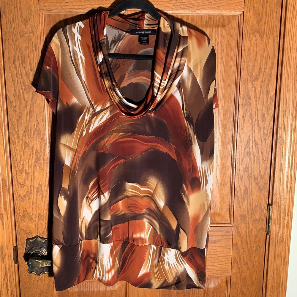 Silky feel cowl neck top